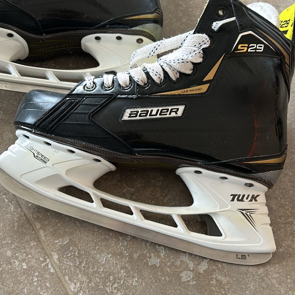 Bauer S29 ice hockey skates senior mens Size 11 excellent condition